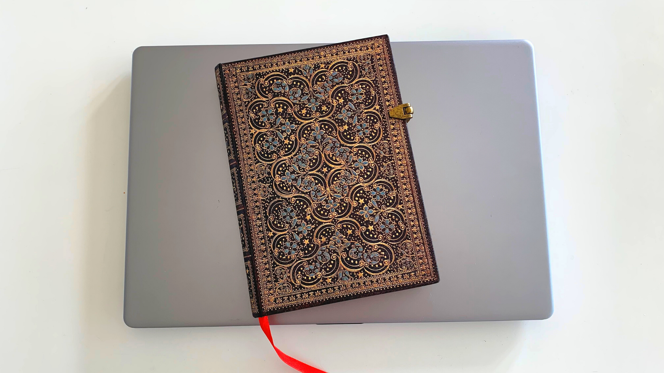 Het verhaal van het boek #1: manuscript